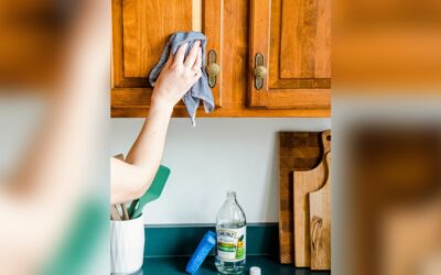 How Do You Clean Wood Kitchen Cabinets: Easy Tips for a Sparkling Shine