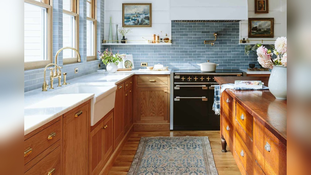 How to Make Oak Kitchen Cabinets Look Modern